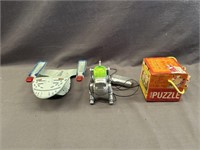 11.5 INCH SPACESHIP, ELECTRONIC WALKING DOG,