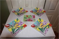 4 PC. ITALIAN PLATE SET AND ONE FLORAL GLASS PLATE