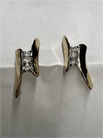 10 kt Gold Diamond Stud Earrings
