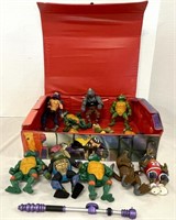 Teenage Mutant Ninja Turtle Figures & Case