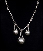 Good Modernist sterling silver necklace