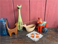 Vtg Swedish Wooden Dala Horses & vintage decor