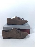 New Breckelle’s Size 6.5 Brown Suede Shoes