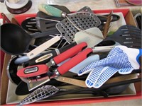 KITCHEN UTENSILS / TOOLS