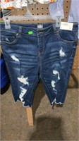 Bermuda shorts size 10 with tags