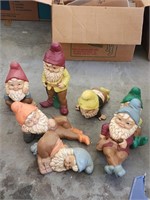 7 Dwarfs Or Ceramic Gnomes