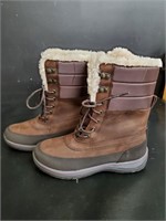 Women's Land's End Snow Boots sz 9 New