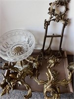 Lot of ornate vintage brass wall scones, plate