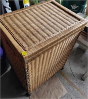 Wicker Laundry Basket w/ Hinged Lid