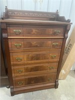 CHEST OF DRAWERS W SIDELOCK