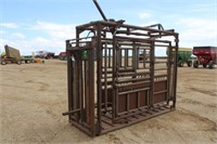 Squeeze Chute w/ Palp Gate