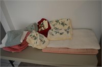 Lot of Bath Mats & Towels