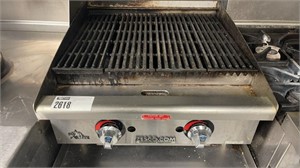STARMAX S.S. 24IN COUNTER TOP GAS CHARBROILER 2