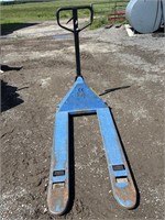 Blue pallet truck