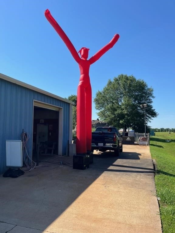 AIRMAX "AIR MAN" INFLATABLE ADVERTISING BANNER