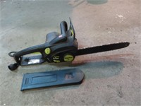 Poulan 3.5 HP Electric chainsaw, working