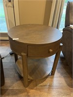 Round 1 Drawer Wooden End Table