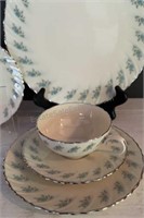 VTG LENOX CHINA Rosedale 5 piece Setting - IN