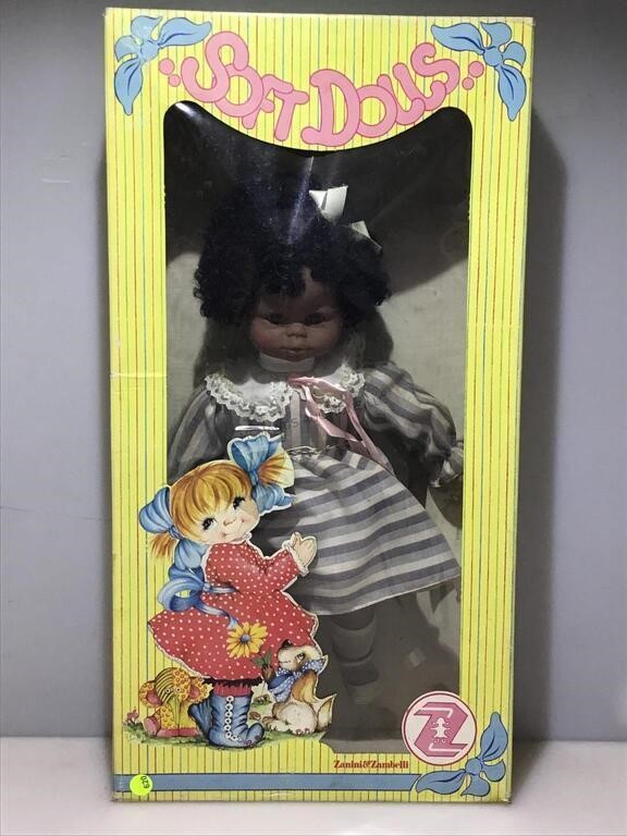 Vintage Zanini Zabelli 18in doll in box. Sleepy