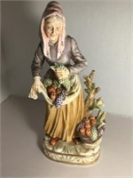 VINTAGE TALL OLD WOMAN FIGURINE w FRUIT