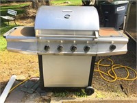 Brinkmann Grill w/ propane tank