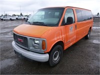 2000 GMC 3500 Passenger Van