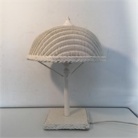 WICKER TABLE LAMP