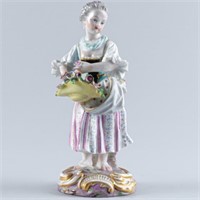 MEISSEN PORCELAIN FIGURE OF A MAIDEN