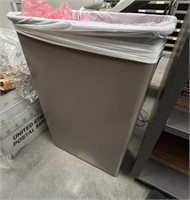 30 GALLON METAL TRASH CAN