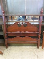 MAHOGANY FULL SIZE POSTER BED WITH RAILS