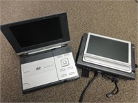 Set of 2 VENTURA Portable DVD Players