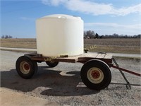Poly water tank on heavy running gear, 1350 gallon