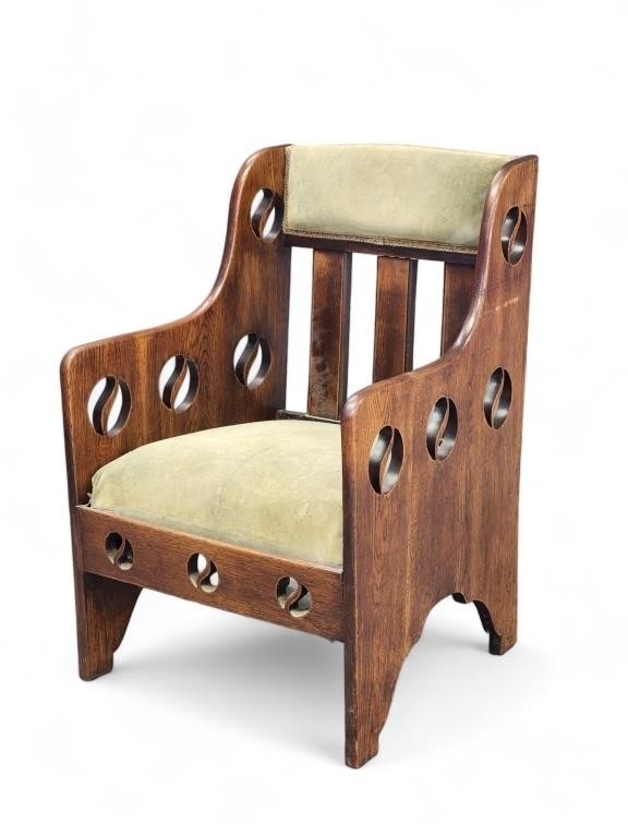 ARTS AND CRAFTS ARMCHAIR