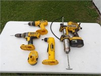 Dewalt 18v Grease Gun & 3 Drills w/2 Batteries