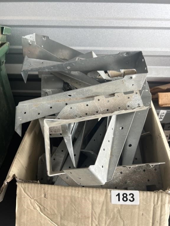 Framing Joist Hanger Lot U233