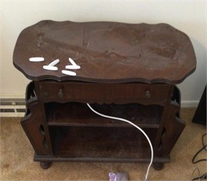 Magazine end table with drawer