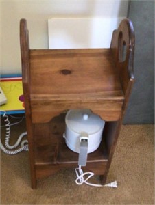 Small homemade telephone stand