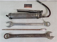 1 1/4 " Wrenches- Wood Bit - Greese Gun