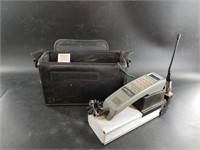 Motorola American series 821 vintage briefcase pho
