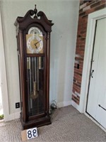 Colonial (mfg.) Zeeland Grandfather Clock
