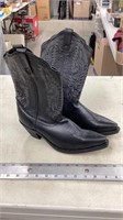 Womens size 10 boots EUC