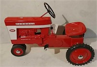 1958 Eska Farmall IH 560 Pedal Tractor