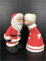 Vintage 1983 kissing Mr. & Mrs. Claus