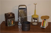 (K) Lot of Various Vintage Kitchen Wares