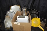Kitchen Bakeware & Small Appliances