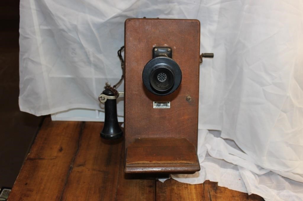 Antique hand crank wall telephone