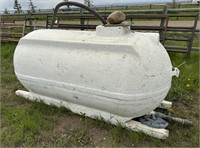 500 Gal Fiberglass Water Tank