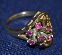 14K Gold Lady's Ring With Garnets Size 4