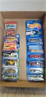 Tray Of 11 Assorted Hot Wheels Cars