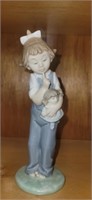 LLADRO "HUSH"  YOUNG GIRL QUITING BABY DOLL SHE